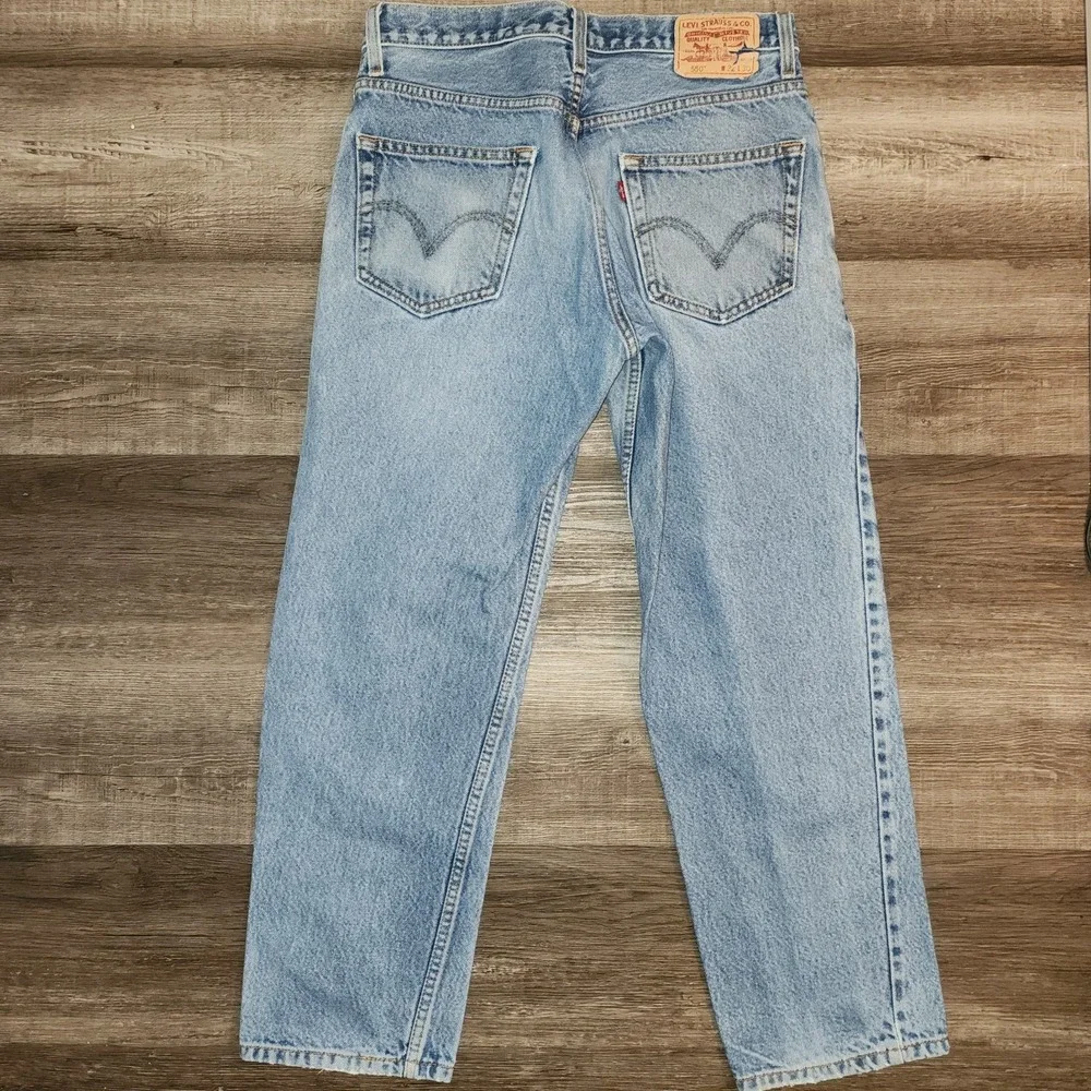 Levis 550 Mens 32x30 Distressed Relaxed Fit Straight Leg Light Wash Jeans Blue